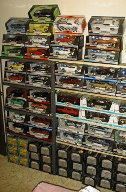 cars1.jpg (69697 bytes)